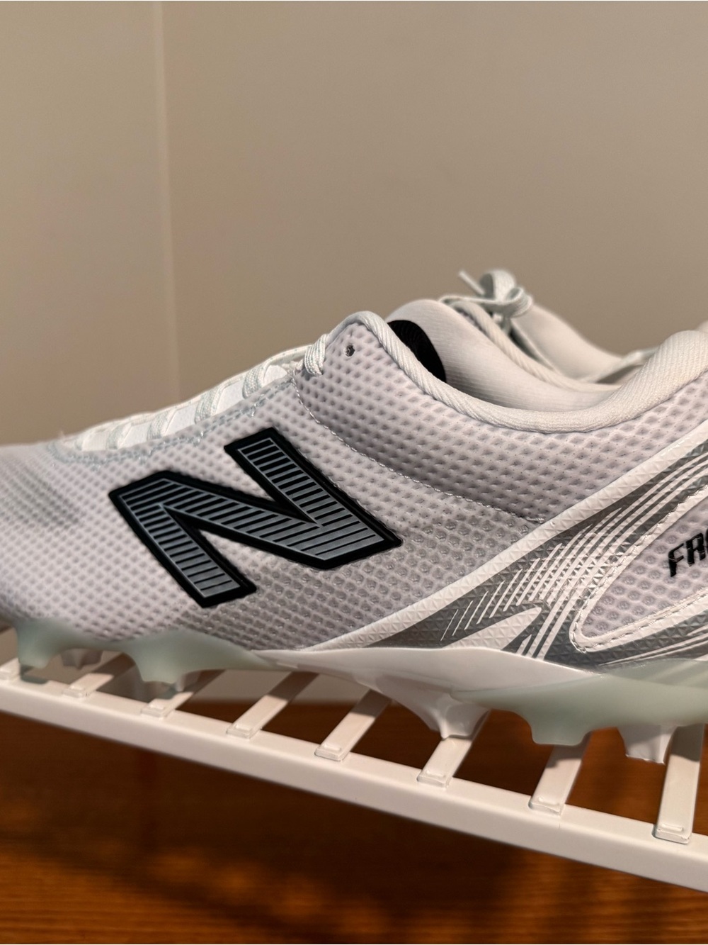 New Balance FreezeLX Low Lacrosse Cleats - Picture 2 of 3